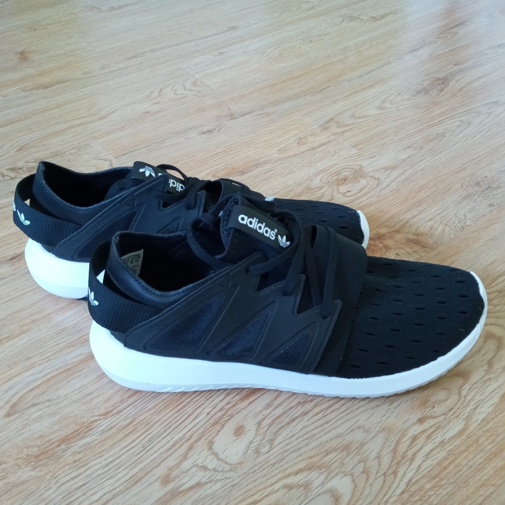 🔥NWT adidas Tubular Viral (W) Sneakers